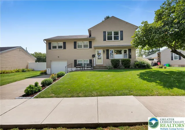Photo 1 of Sale Pending at 1938 Woodbury Rd, Bethlehem City, PA 18017 | MLS# 783279 | Listing updated on 2026-09-01