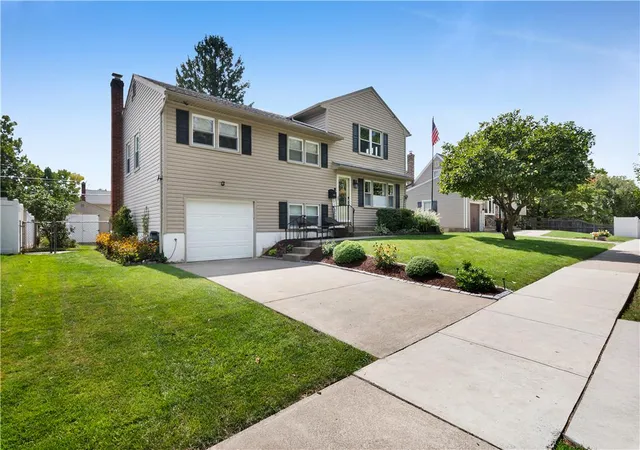 Photo 2 of Sale Pending at 1938 Woodbury Rd, Bethlehem City, PA 18017 | MLS# 783279 | Listing updated on 2026-09-01