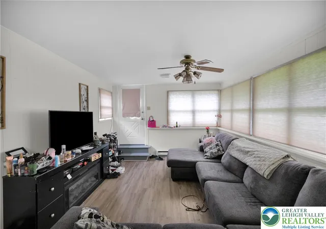 Photo 4 of House for sale at 1901 Willow Park Rd, Bethlehem City, PA 18020 | MLS# 780698 | Listing updated on 2026-09-01