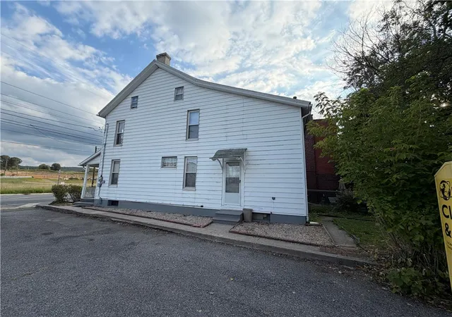 Photo 3 of Townhouse for sale at 1707 Hanover Ave, Allentown City, PA 18109 | MLS# 783486 | Listing updated on 2026-08-27