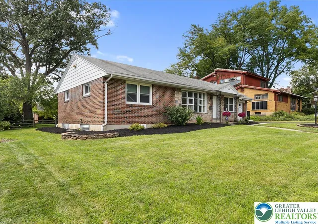 Photo 2 of Sale Pending at 1030 N Leh St, Allentown City, PA 18104 | MLS# 783539 | Listing updated on 2026-09-01
