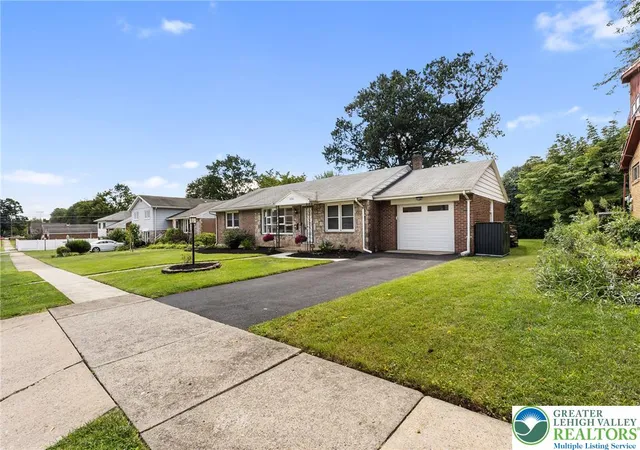 Photo 3 of Sale Pending at 1030 N Leh St, Allentown City, PA 18104 | MLS# 783539 | Listing updated on 2026-09-01