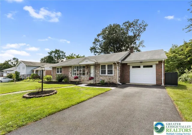 Photo 4 of Sale Pending at 1030 N Leh St, Allentown City, PA 18104 | MLS# 783539 | Listing updated on 2026-09-01