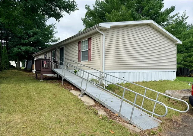 Photo 2 of Manufactured home for sale at 212 Hope Dr, West Penn Twp, PA 17960 | MLS# 783522 | Listing updated on 2026-08-29