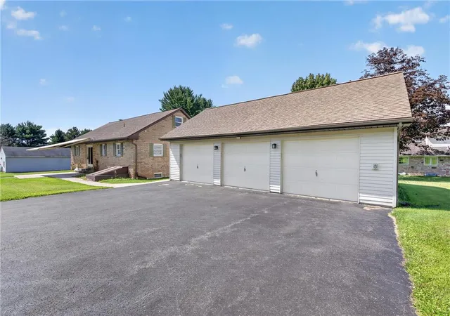 Photo 2 of Sale Pending at 752 Claremont Ave, Rush Twp, PA 18252 | MLS# 783317 | Listing updated on 2026-08-28