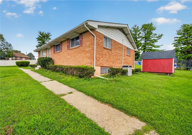 Photo 3 of Single family home for sale at 831 Juniata St, Allentown City, PA 18103 | MLS# 783589 | Listing updated on 2026-08-29