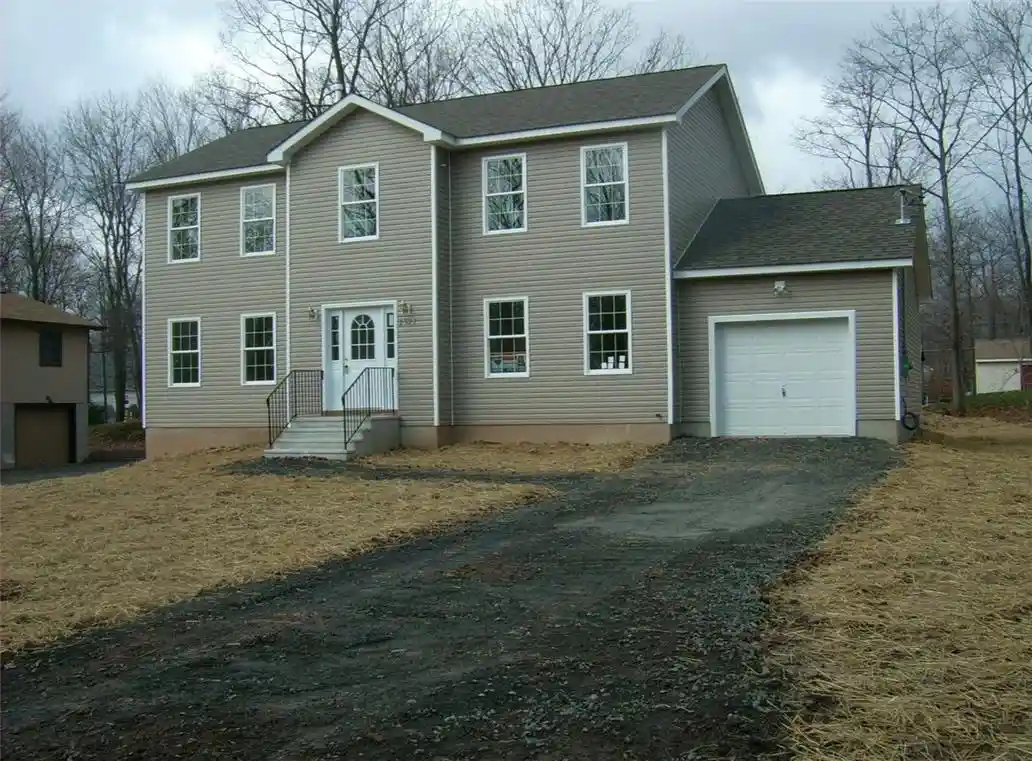 Photo 1 of Single family home for sale at 7154 Falstaff Dr, Tobyhanna, PA 18466 | MLS# 783698 | Listing updated on 2026-10-13