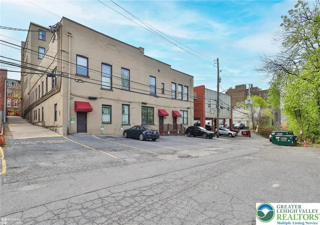 Listing Photo 2 - Condo for sale in building located at 535 Main St, Lykens, PA 18018 - Unit #16
