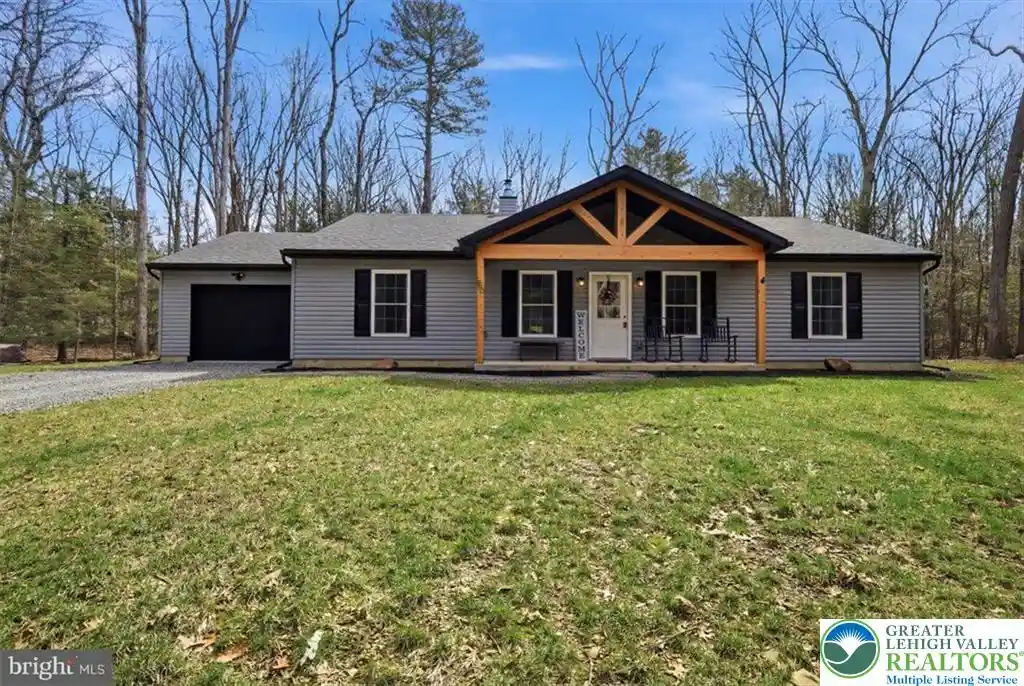 Photo 1 of Single family home for sale at 16 Ricks Rd, New Ringgold, PA 17960 | MLS# 784203 | Listing updated on 2026-10-27