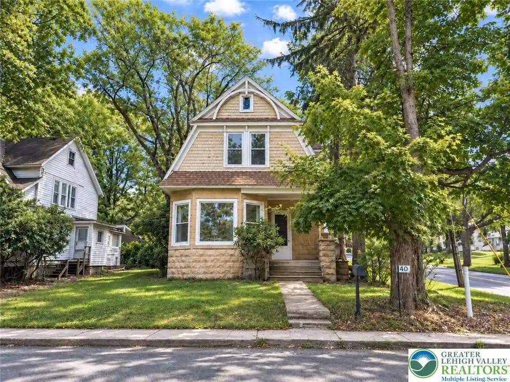 Photo 1 of Sale Pending at 40 Fairview Ave, Mount Pocono, PA 18344 | MLS# 784257 | Listing updated on 2026-10-19