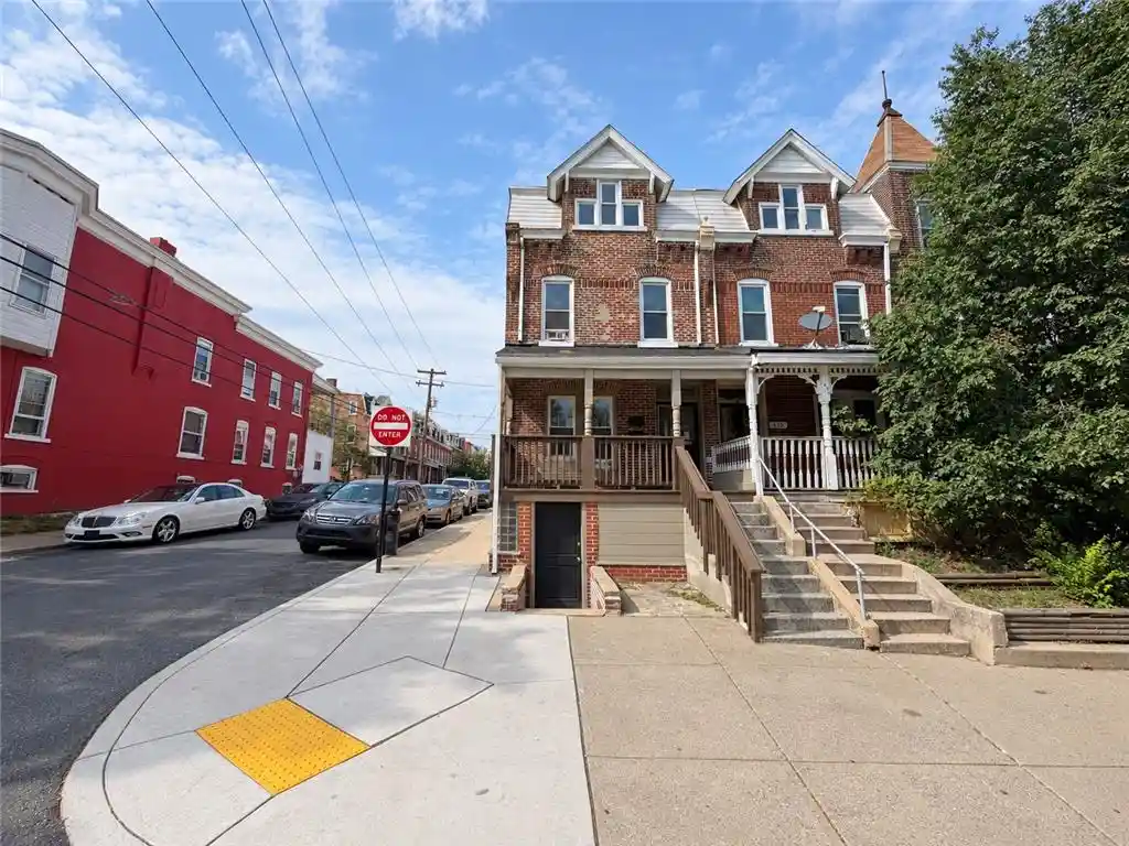 Multi family home for sale at 437 W Allen St, Allentown, PA 18102 | MLS# 784369