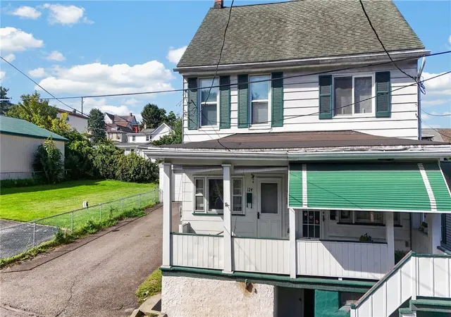 Photo 1 of Single family home for sale at 124 Fisher Ave, Coaldale, PA 18218 | MLS# 784424 | Listing updated on 2026-10-08
