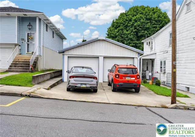 Photo 2 of Single family home for sale at 124 1st Street, Coaldale, PA 18218 | MLS# 784854 | Listing updated on 2026-10-07