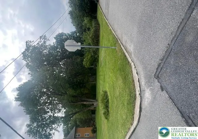 Photo 24 of Single family home for sale at 116 Washington St, Wind Gap, PA 18091 | MLS# 785110 | Listing updated on 2026-10-07