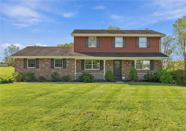 Photo 1 of Sale Pending at 3834 Estate Dr, Schnecksville, PA 18078 | MLS# 784925 | Listing updated on 2026-09-29