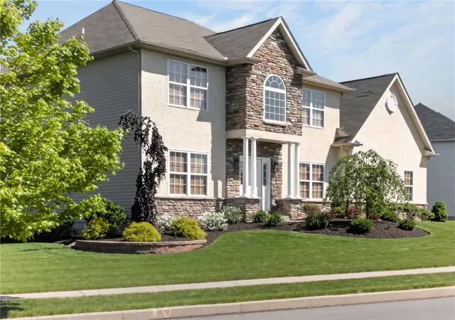 Photo 1 of Sale Pending at 716 Mohican Dr, Easton, PA 18040 | MLS# 785151 | Listing updated on 2026-09-26