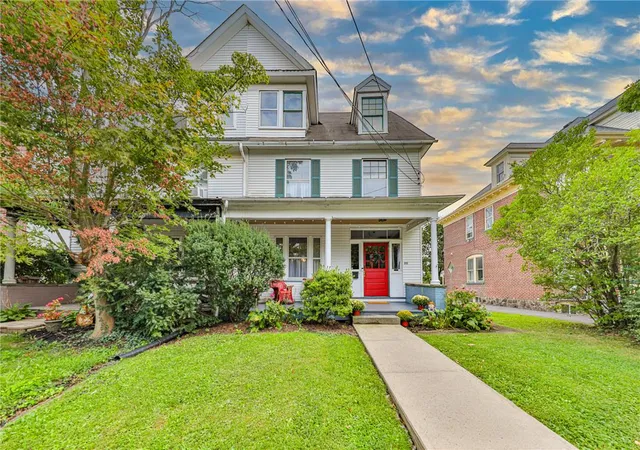 Photo 1 of Single family home for sale at 212 W Burke St, Easton, PA 18042 | MLS# 785164 | Listing updated on 2026-09-29