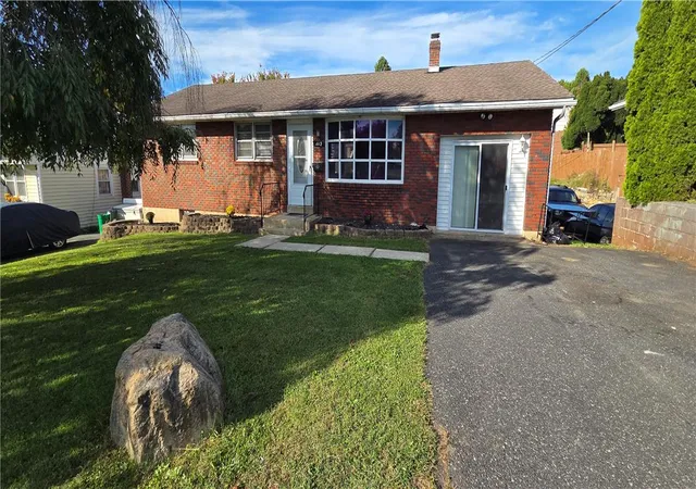 Photo 2 of Sale Pending at 1112 S 9th Street, Allentown, PA 18103 | MLS# 784954 | Listing updated on 2026-10-03