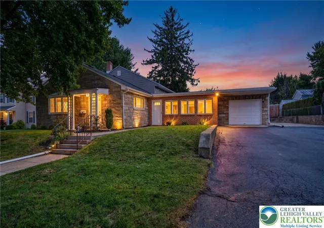 Photo 2 of Sale Pending at 1814 Ruth St, Allentown, PA 18104 | MLS# 785243 | Listing updated on 2026-09-29