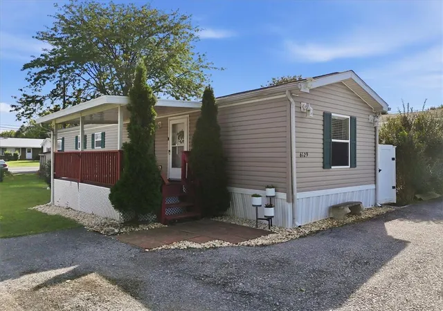 Photo 1 of Sale Pending at 6129 Memorial Rd, Allentown, PA 18104 | MLS# 784983 | Listing updated on 2026-10-03