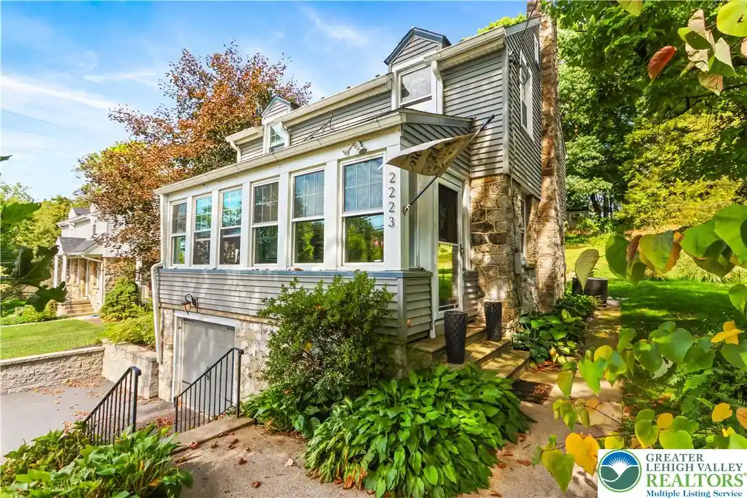 Photo 1 of Single family home for sale at 2223 Hackett Ave, Easton, PA 18045 | MLS# 785245 | Listing updated on 2026-10-30