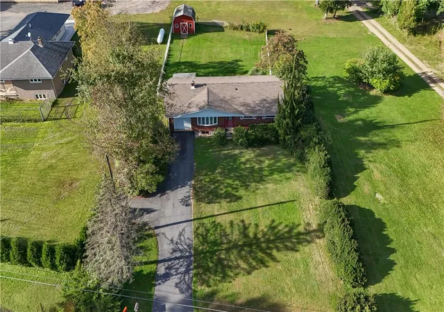 Photo 3 of Single family home for sale at 297 E Main, Tamaqua, PA 18252 | MLS# 785212 | Listing updated on 2026-10-02