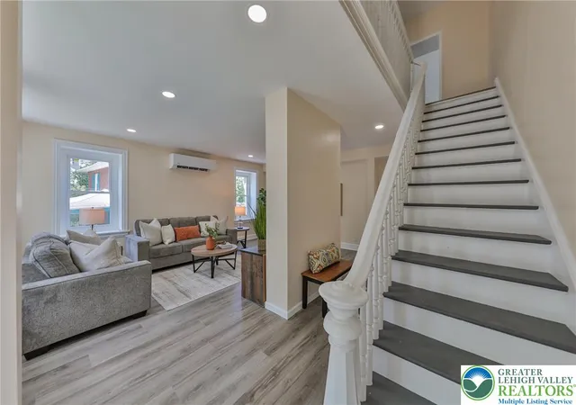 Photo 3 of Single family home for sale at 1113 E Emmaus, Allentown, PA 18103 | MLS# 785274 | Listing updated on 2026-09-28
