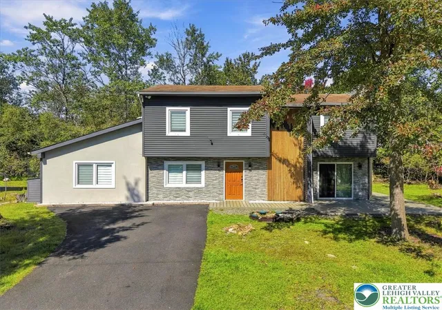 Photo 1 of Sale Pending at 6539 Laurel Holw Dr, Tobyhanna, PA 18466 | MLS# 785231 | Listing updated on 2026-10-12