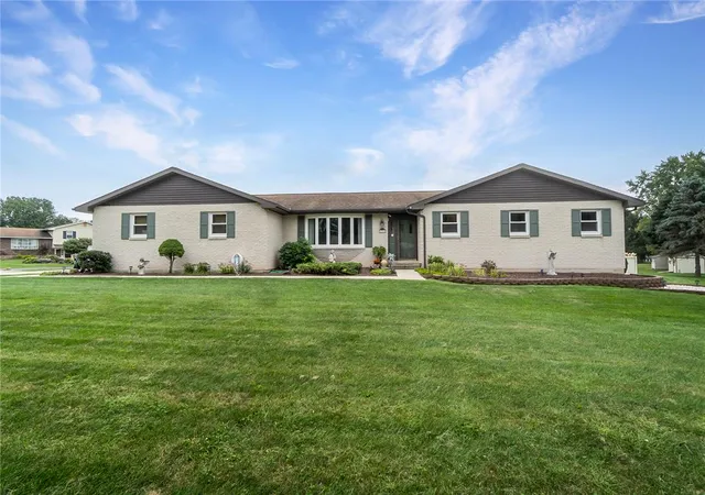 Photo 1 of Sale Pending at 5728 Pheasant Rd, Bethlehem, PA 18017 | MLS# 785122 | Listing updated on 2026-10-06