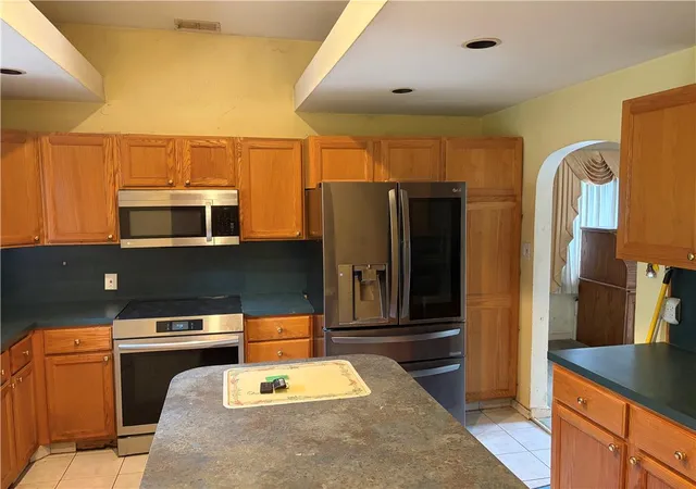 Photo 3 of Sale Pending at 1438 Highland, Allentown, PA 18102 | MLS# 785272 | Listing updated on 2026-10-05