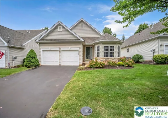 Photo 2 of Sale Pending at 36 Glenmoore Cir N, Easton, PA 18045 | MLS# 785298 | Listing updated on 2026-10-05