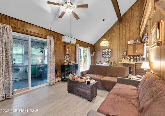 Photo 3 of Single family home for sale at 2128 Apley Dr, Bushkill, PA 18324 | MLS# 784896 | Listing updated on 2026-09-29