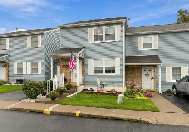Photo 1 of Sale Pending at 2 Princeton Ct, Easton, PA 18040 | MLS# 785406 | Listing updated on 2026-10-05