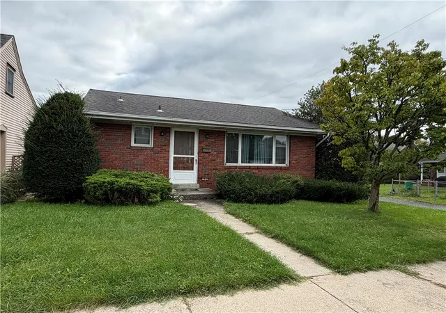 Photo 1 of Sale Pending at 1940 Cedar St W #1938, Allentown, PA 18104 | MLS# 785228 | Listing updated on 2026-10-03