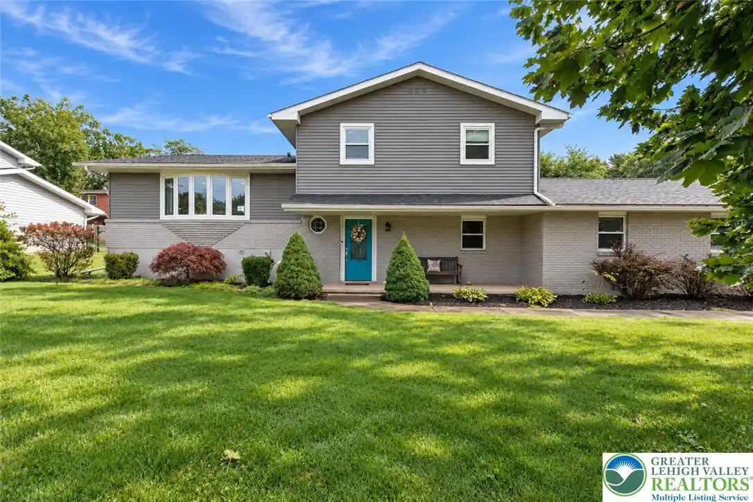 Photo 1 of Sale Pending at 2824 Center St, Bethlehem, PA 18017 | MLS# 785410 | Listing updated on 2026-10-31