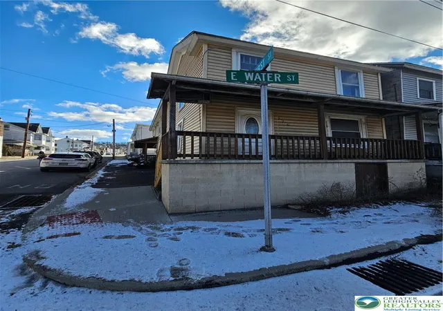 Photo 1 of Single family home for sale at 226 E Water St, Coaldale, PA 18218 | MLS# 785473 | Listing updated on 2026-09-30