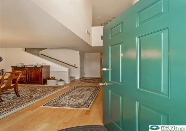 Photo 3 of Sale Pending at 276 Park Ridge Dr, Easton, PA 18040 | MLS# 785384 | Listing updated on 2026-10-05