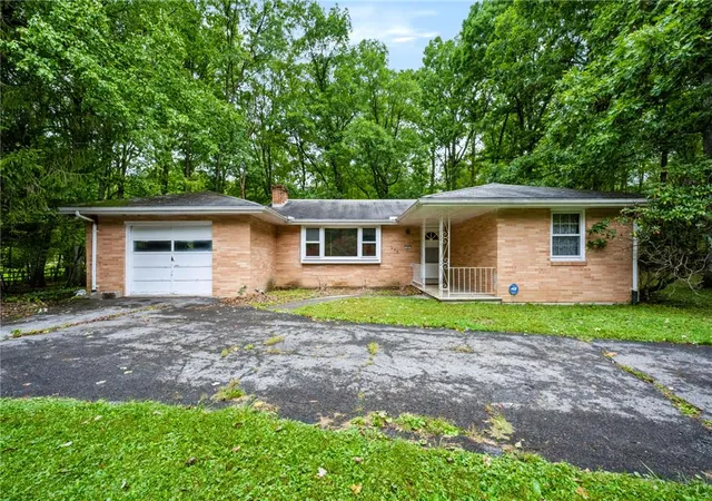 Photo 1 of Single family home for sale at 458 Old Allentown Rd, Wind Gap, PA 18091 | MLS# 785430 | Listing updated on 2026-09-30