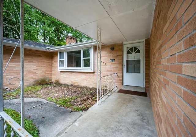 Photo 3 of Single family home for sale at 458 Old Allentown Rd, Wind Gap, PA 18091 | MLS# 785430 | Listing updated on 2026-09-30