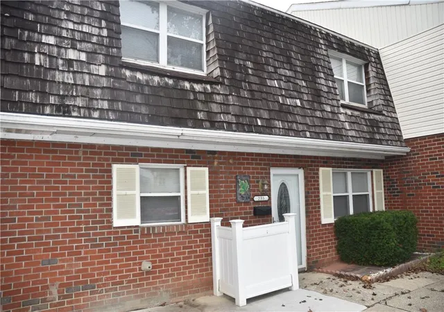 Photo 2 of Sale Pending at 233 Lehigh St, Bethlehem, PA 18018 | MLS# 785511 | Listing updated on 2026-10-06