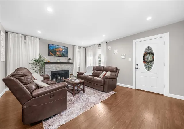 Photo 3 of Sale Pending at 614 Crestline Ave, Bethlehem, PA 18015 | MLS# 785524 | Listing updated on 2026-10-07