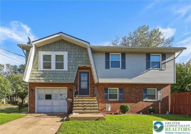 Photo 1 of Single family home for sale at 392 Northampton St, Kingston, PA 18704 | MLS# 785526 | Listing updated on 2026-10-07