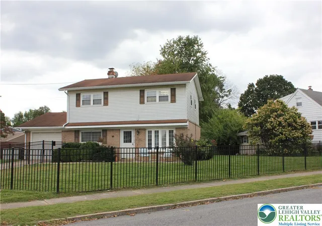 Photo 1 of Sale Pending at 2104 Pinehurst Rd, Bethlehem, PA 18018 | MLS# 785562 | Listing updated on 2026-10-06