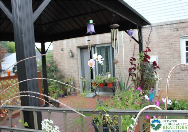 Photo 2 of Sale Pending at 2104 Pinehurst Rd, Bethlehem, PA 18018 | MLS# 785562 | Listing updated on 2026-10-06