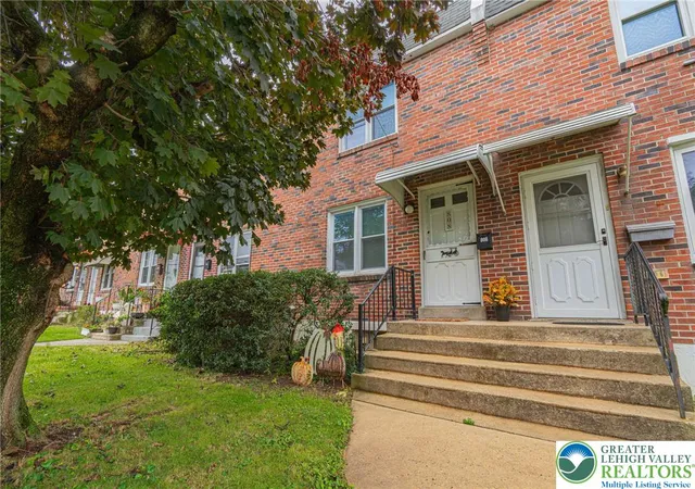 Photo 2 of Sale Pending at 808 S 10th Street, Allentown, PA 18103 | MLS# 785528 | Listing updated on 2026-10-06