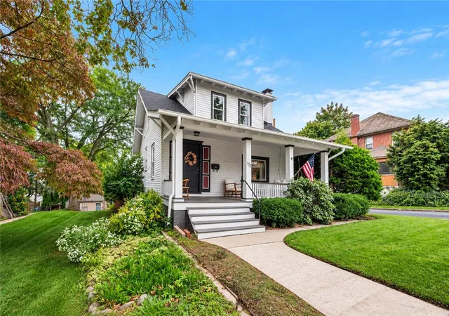 Photo 3 of Sale Pending at 702 Highland Ave, Bethlehem, PA 18018 | MLS# 785558 | Listing updated on 2026-10-06
