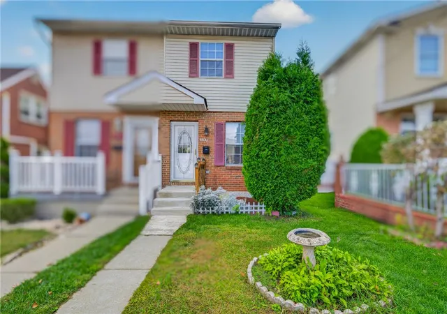 Photo 2 of Sale Pending at 884 N Jasper St, Allentown, PA 18109 | MLS# 785017 | Listing updated on 2026-10-09