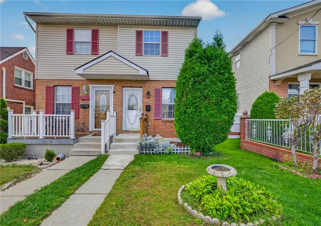 Photo 3 of Sale Pending at 884 N Jasper St, Allentown, PA 18109 | MLS# 785017 | Listing updated on 2026-10-09