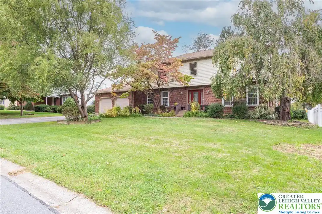 Photo 1 of Sale Pending at 1442 Colgate Dr, Bethlehem, PA 18017 | MLS# 785581 | Listing updated on 2026-10-15