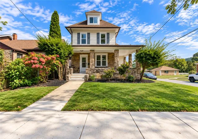 Photo 1 of Single family home for sale at 622 Folk St, Easton, PA 18042 | MLS# 785418 | Listing updated on 2026-10-02